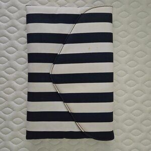 Convertible clutch purse